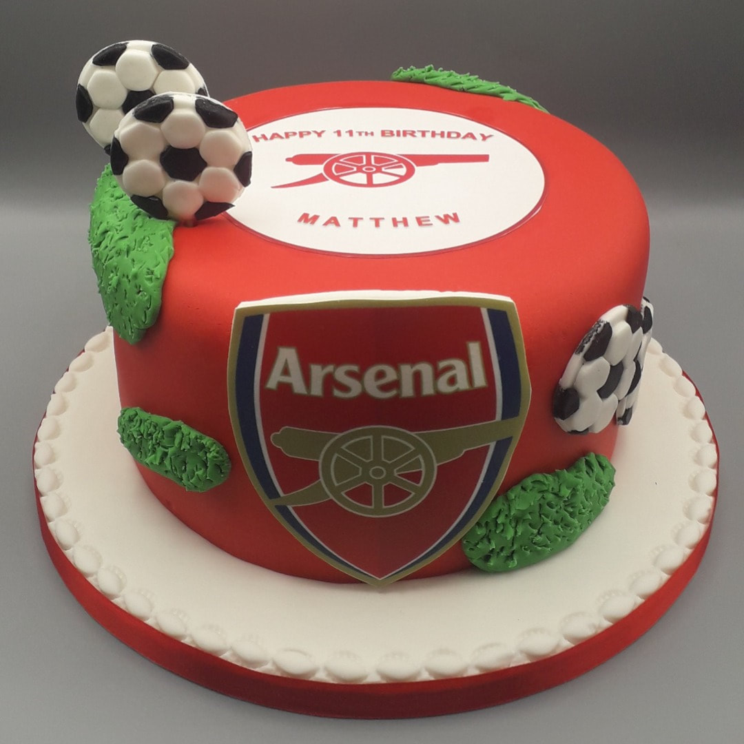 Arsenal Football Cake - | Soccer customised Cake